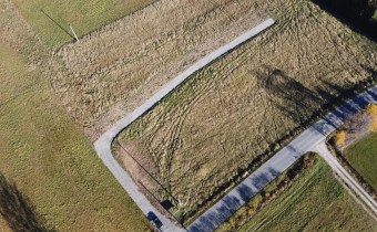 działka budowlano- usługowa Krzeszów